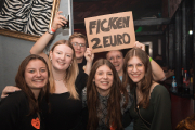 SingleParty_54